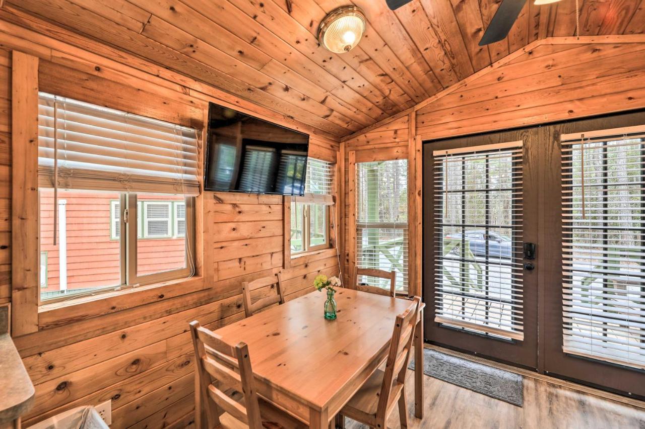 Beautiful New Bern Studio Cabin With Fire Pit! Esterno foto